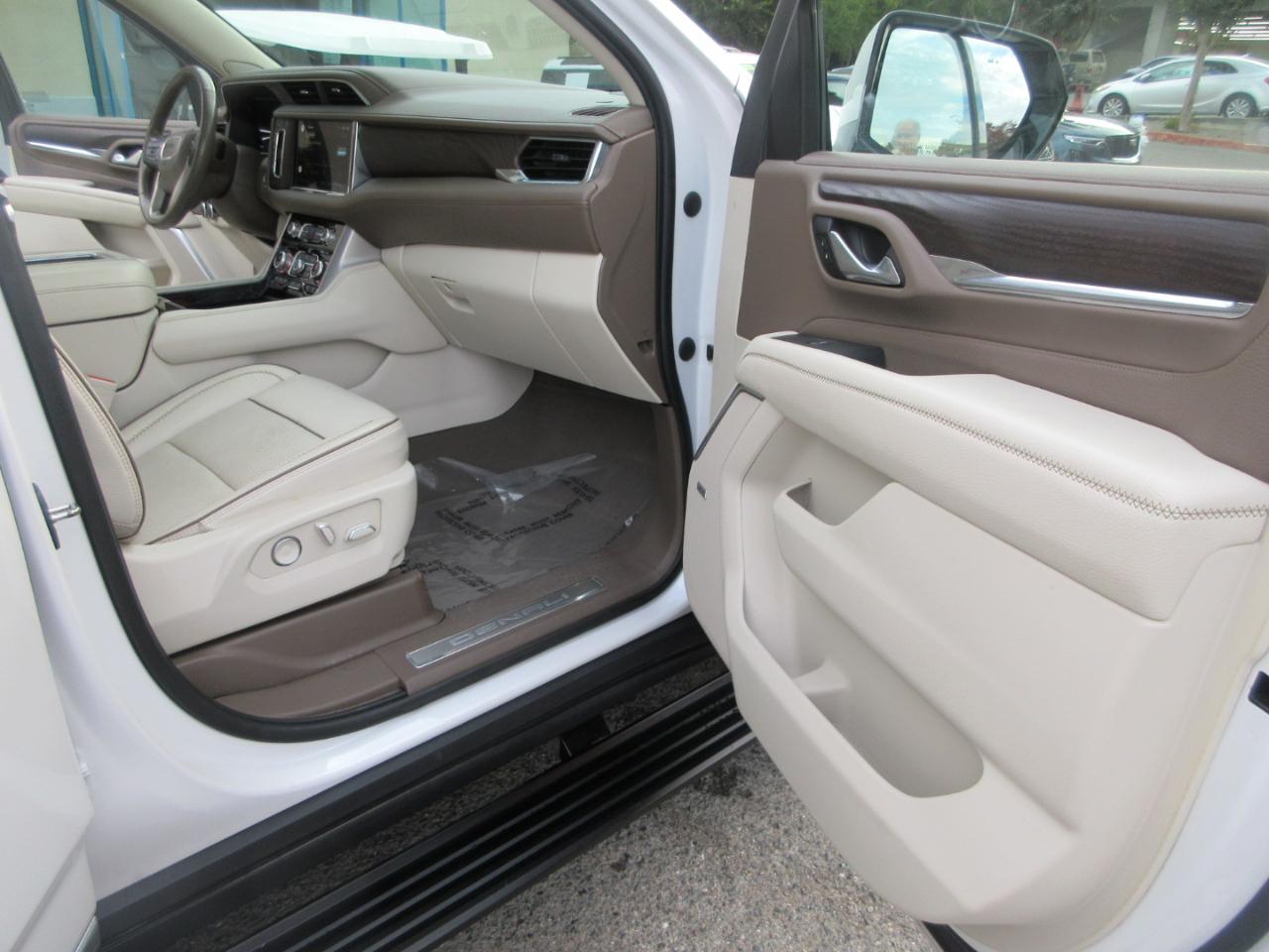 GMC Yukon XL 4WD 4dr Denali 2022
