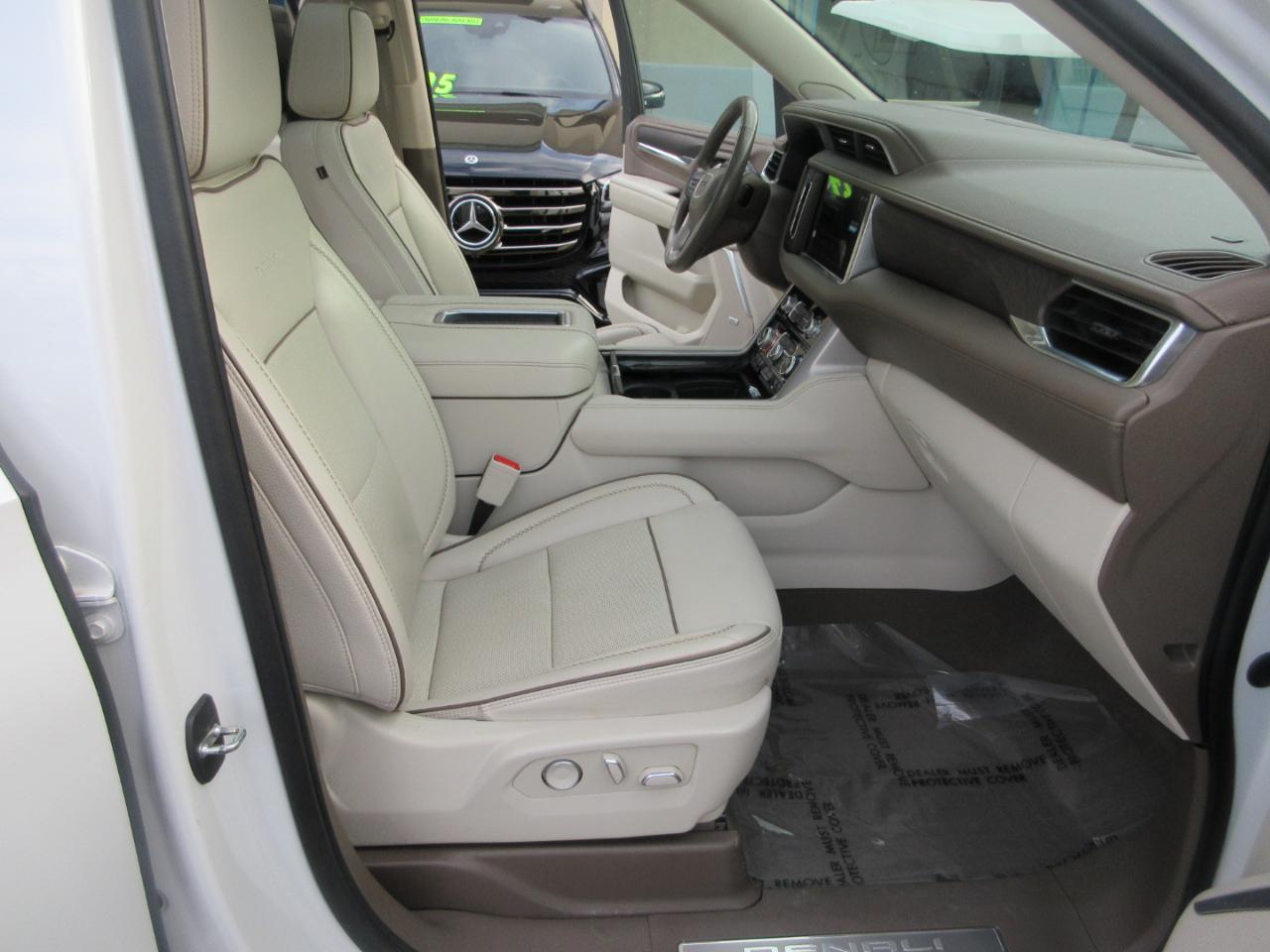 GMC Yukon XL 4WD 4dr Denali 2022