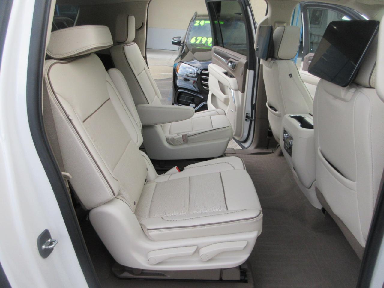 GMC Yukon XL 4WD 4dr Denali 2022