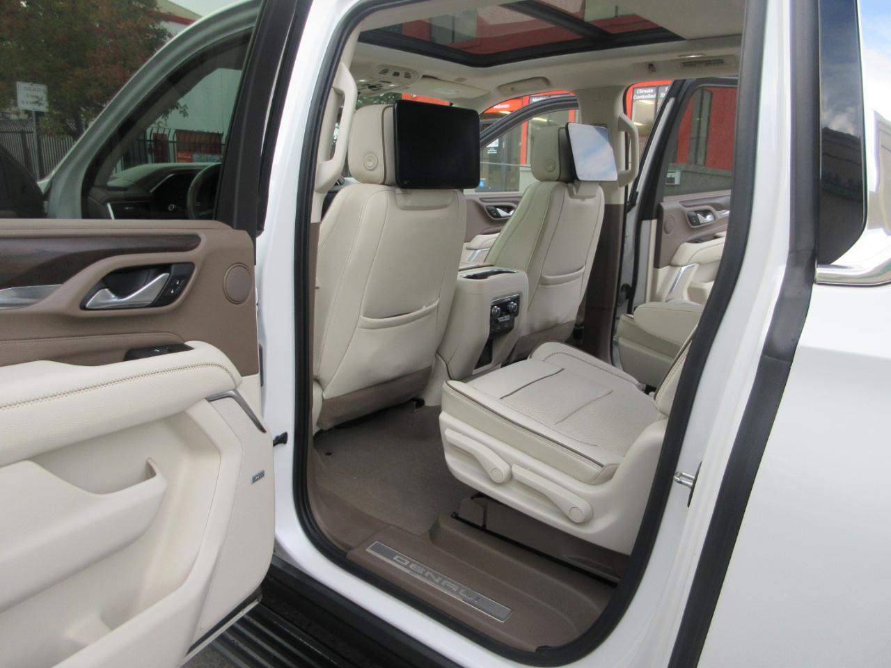 GMC Yukon XL 4WD 4dr Denali 2022