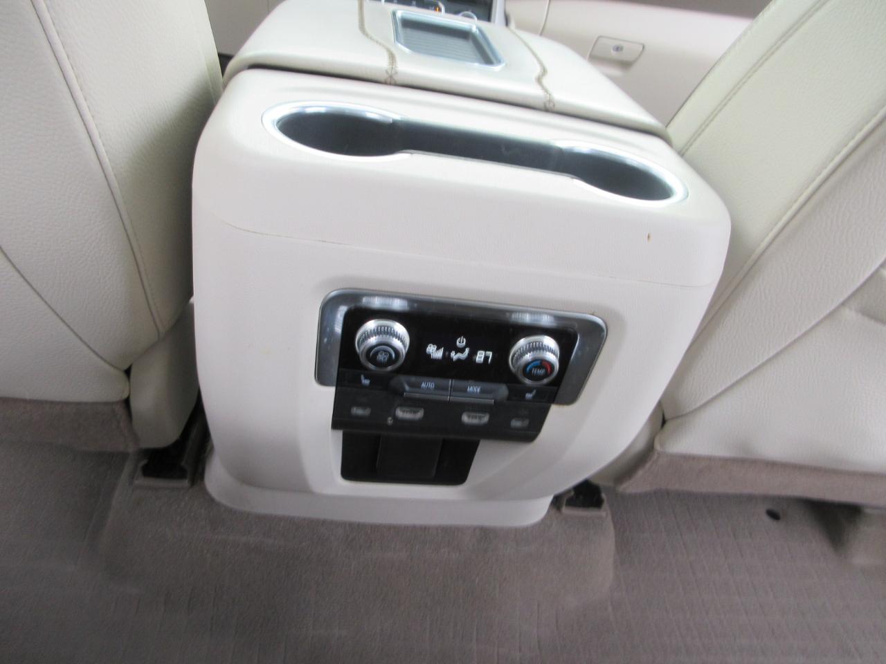 GMC Yukon XL 4WD 4dr Denali 2022