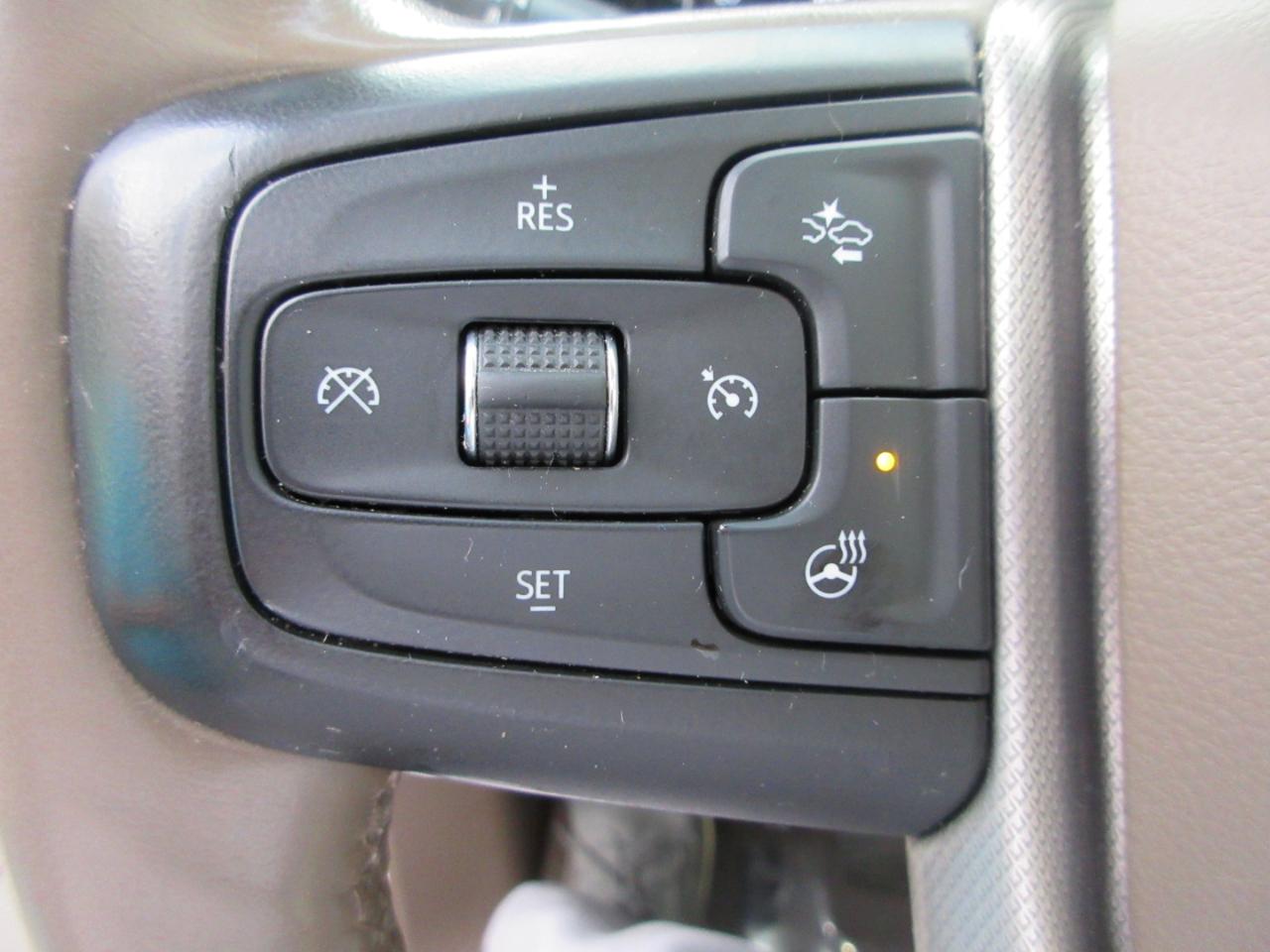 GMC Yukon XL 4WD 4dr Denali 2022