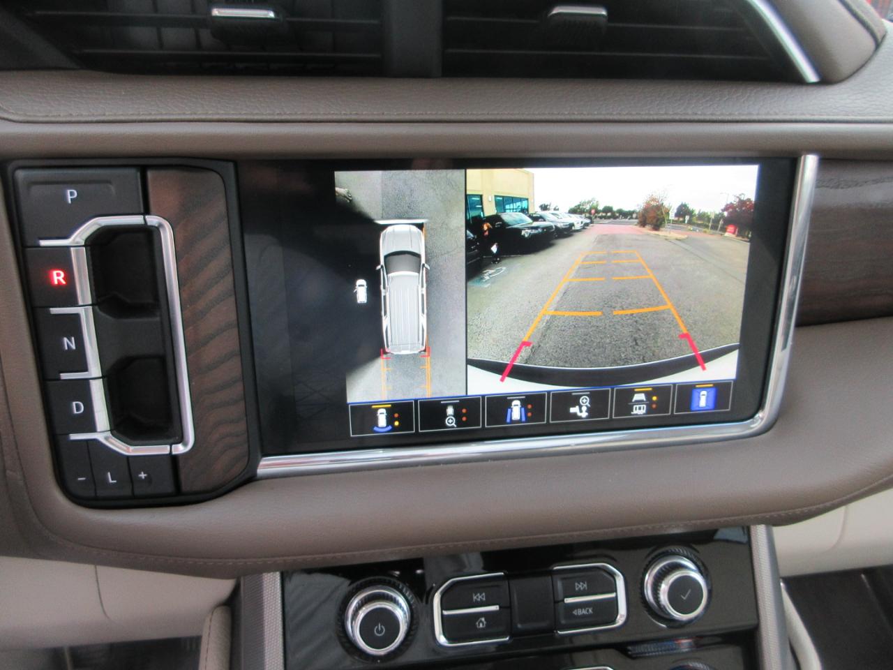 GMC Yukon XL 4WD 4dr Denali 2022