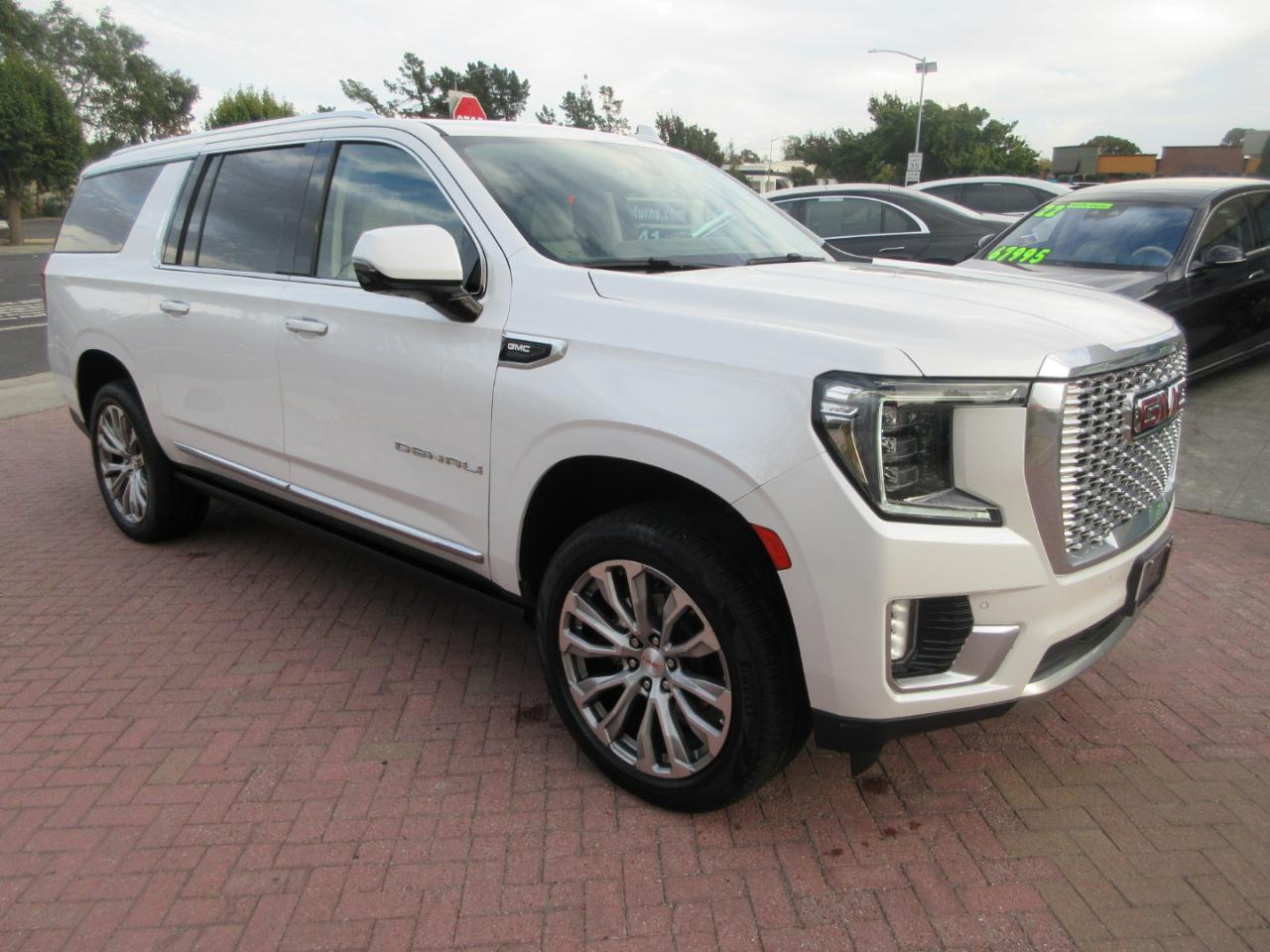 GMC Yukon XL 4WD 4dr Denali 2022