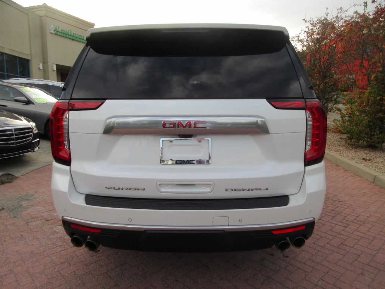 GMC Yukon XL 4WD 4dr Denali 2022