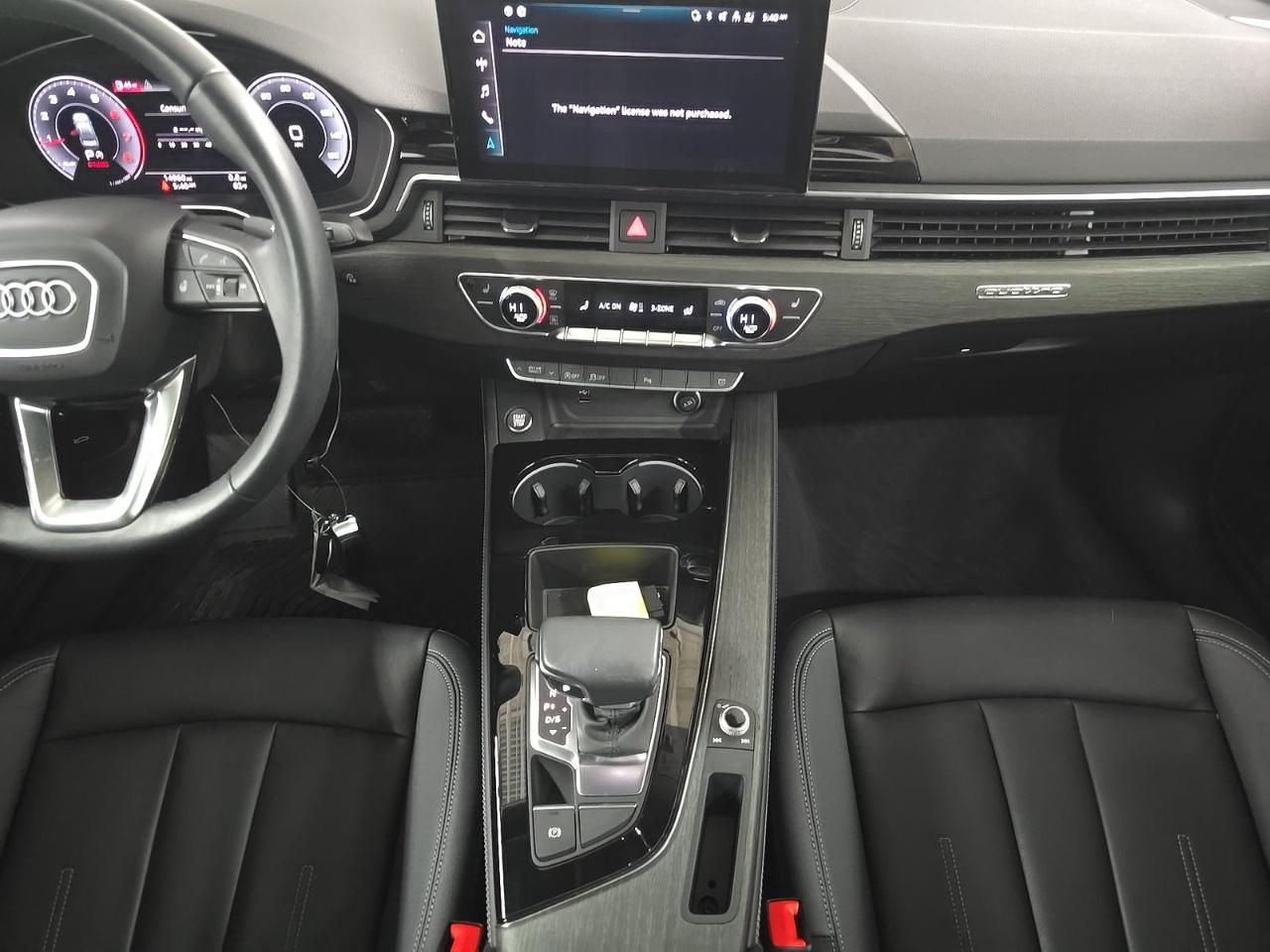 Audi A4 Sedan Premium Plus 40 TFSI quattro 2023