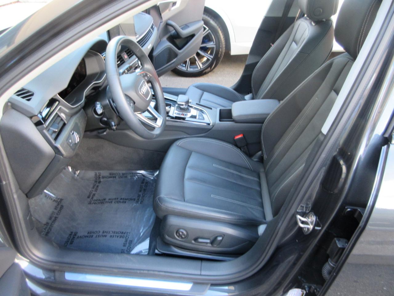 Audi A4  2023