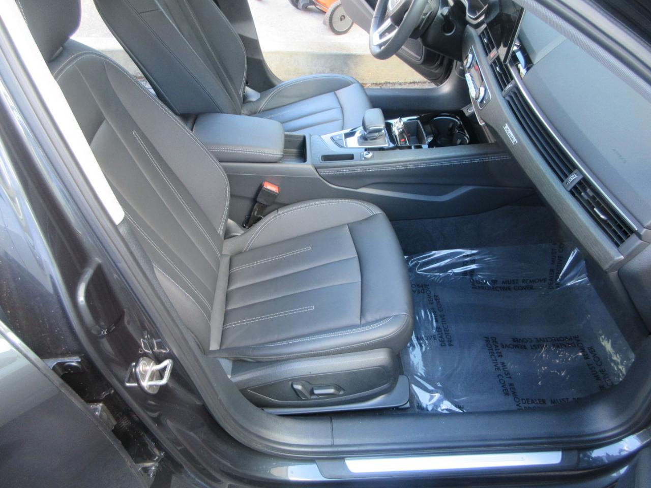 Audi A4  2023