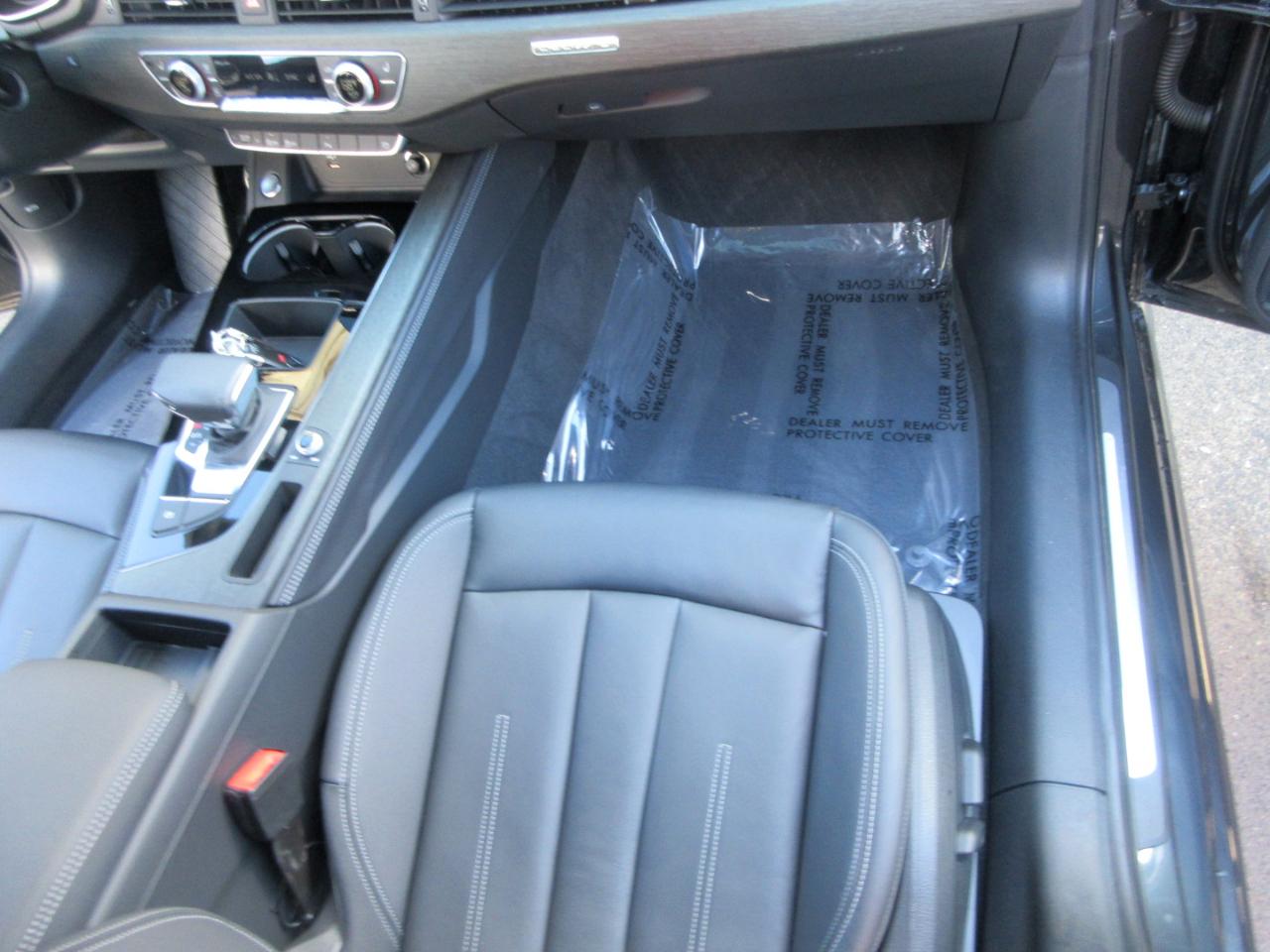 Audi A4  2023