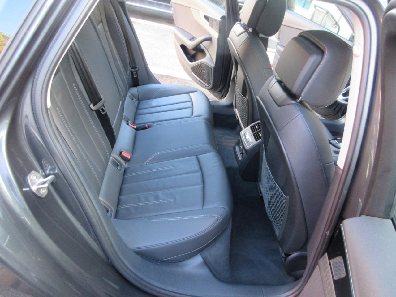 Audi A4  2023
