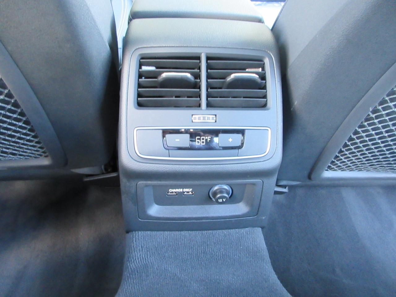 Audi A4  2023