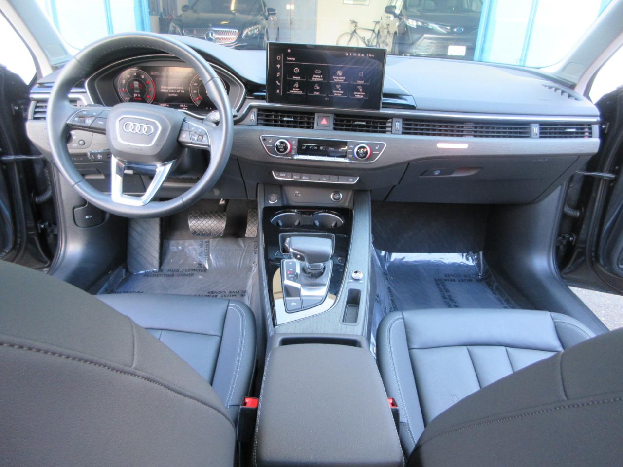 Audi A4  2023