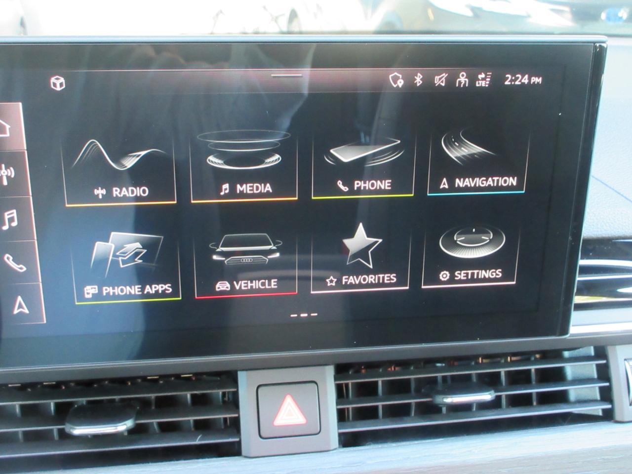 Audi A4  2023