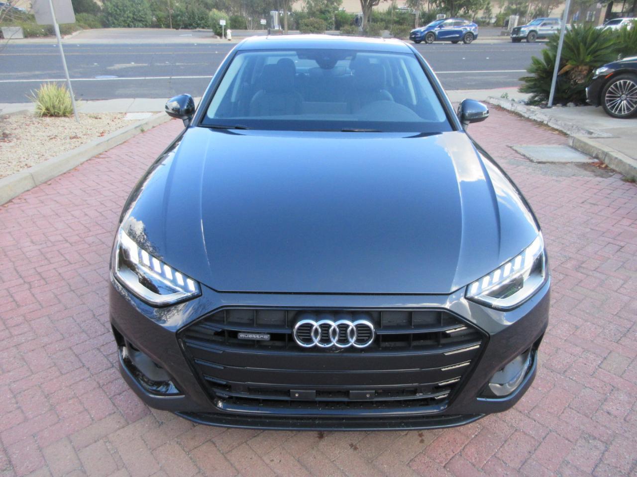 Audi A4  2023