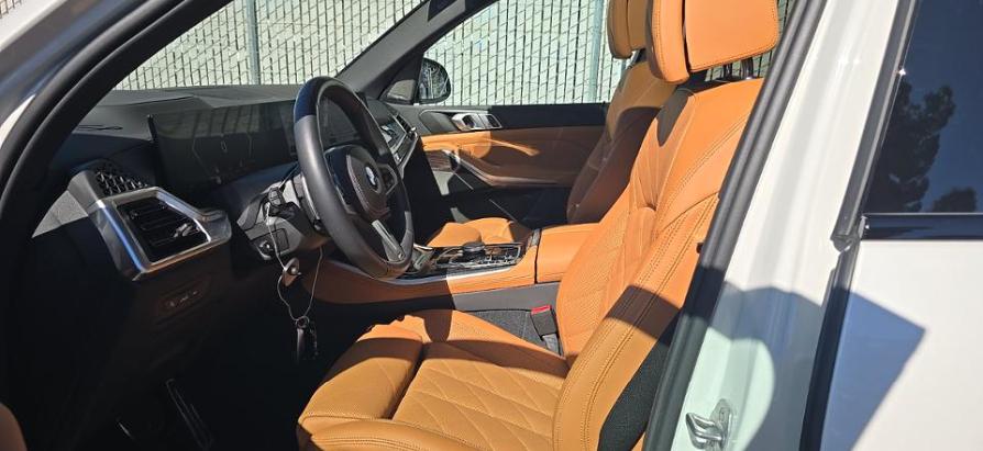 BMW X5 xDrive40i Sports Activity Vehicle 2024