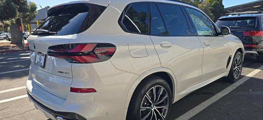 BMW X5 xDrive40i Sports Activity Vehicle 2024