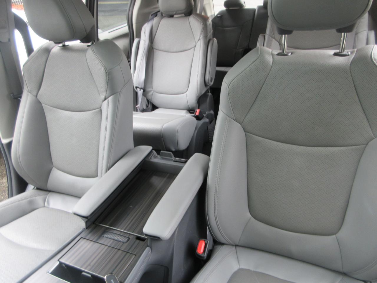 Toyota Sienna  2024