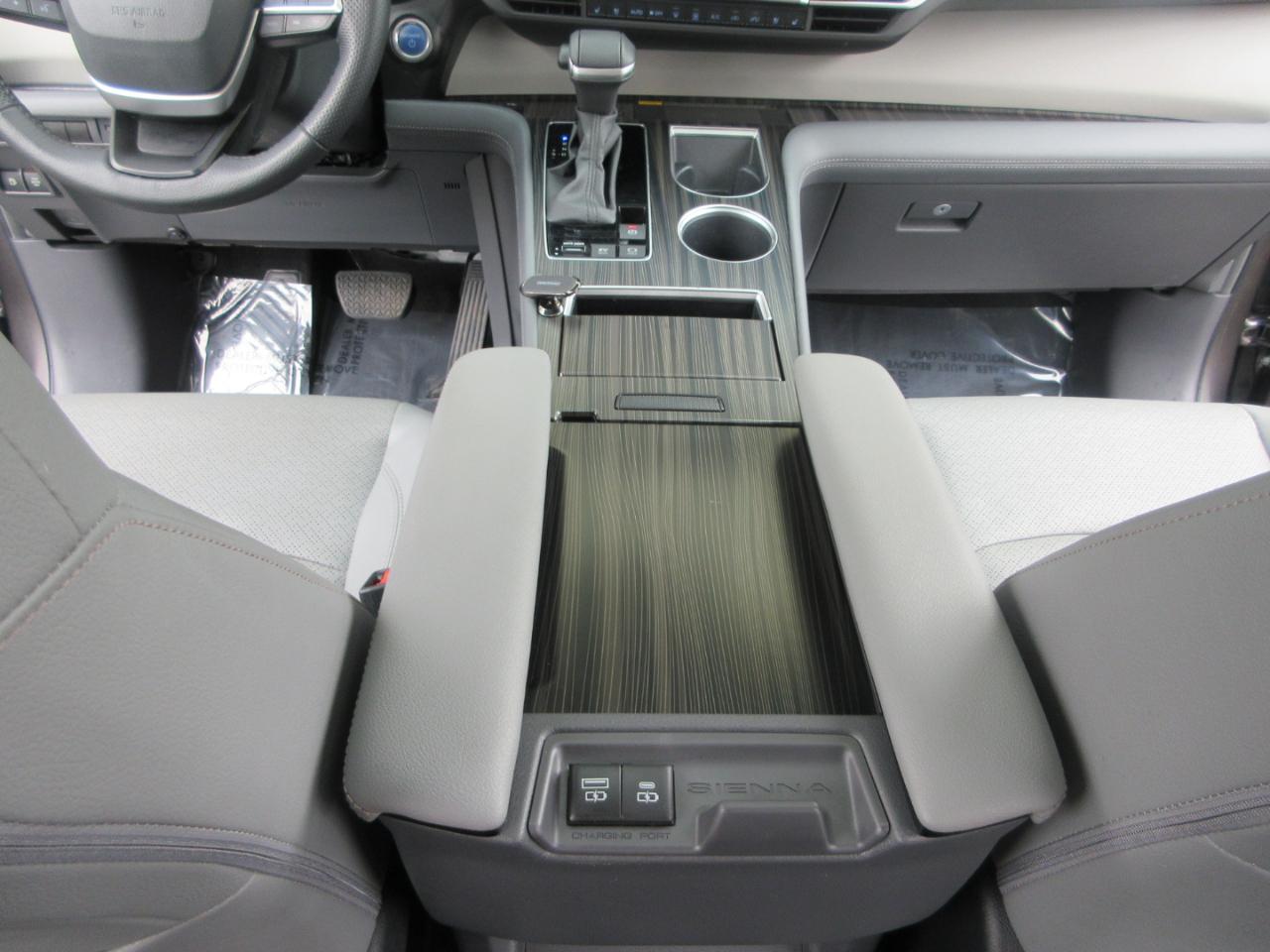 Toyota Sienna  2024