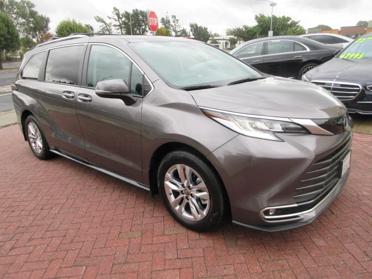Toyota Sienna  2024