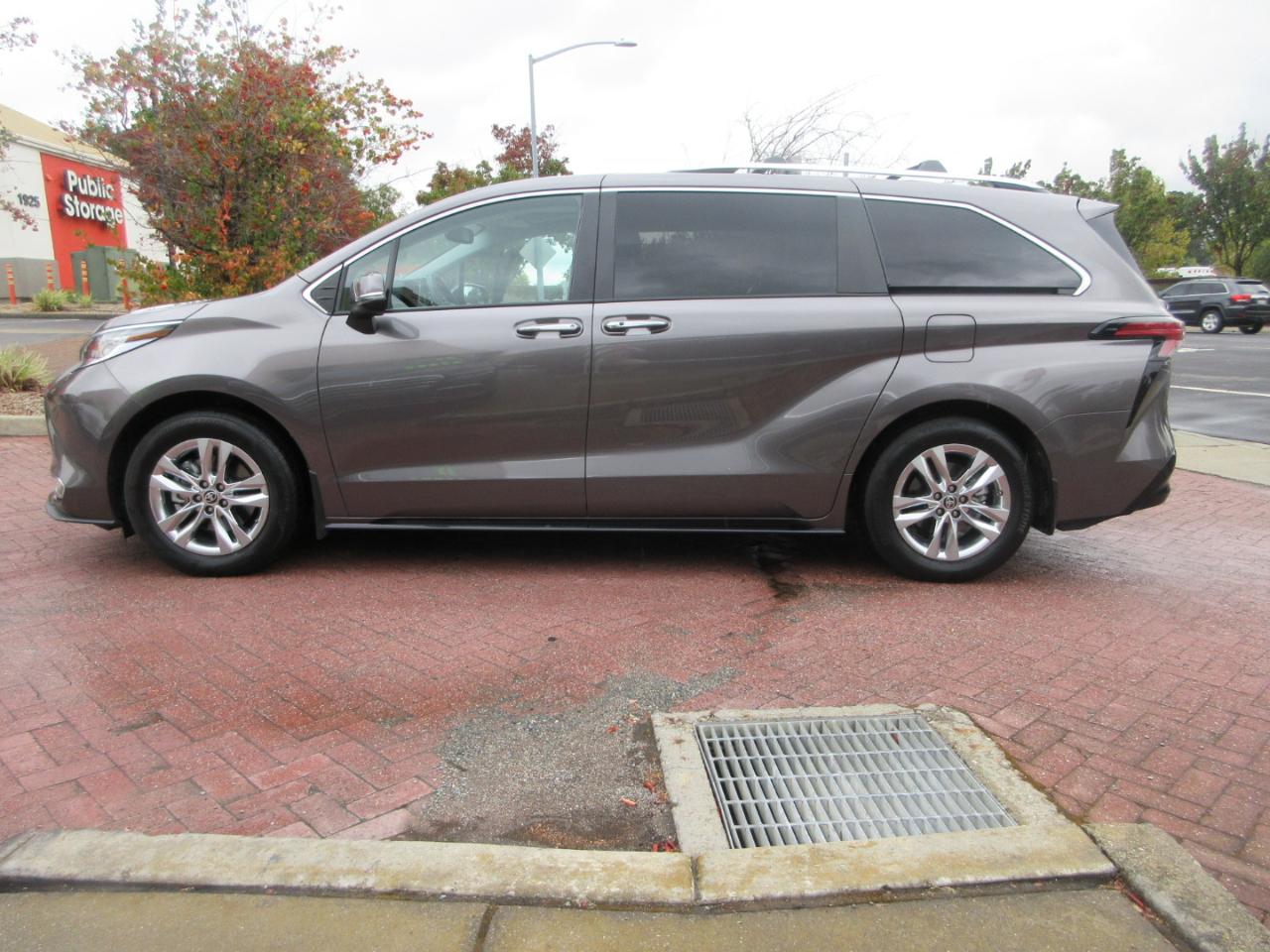 Toyota Sienna  2024