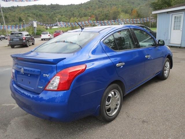 Nissan Versa  2014