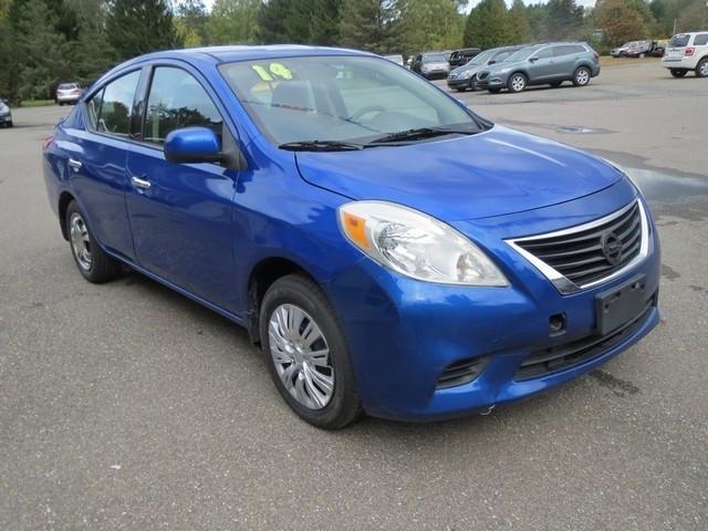 Nissan Versa  2014