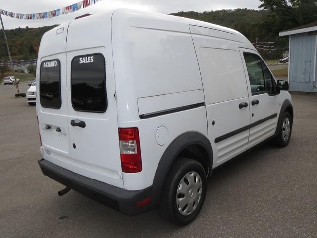 Ford Transit Connect 114.6" XL w/o side or rear door glass 2013