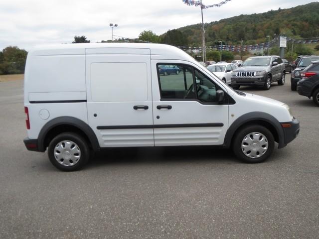 Ford Transit Connect 114.6" XL w/o side or rear door glass 2013