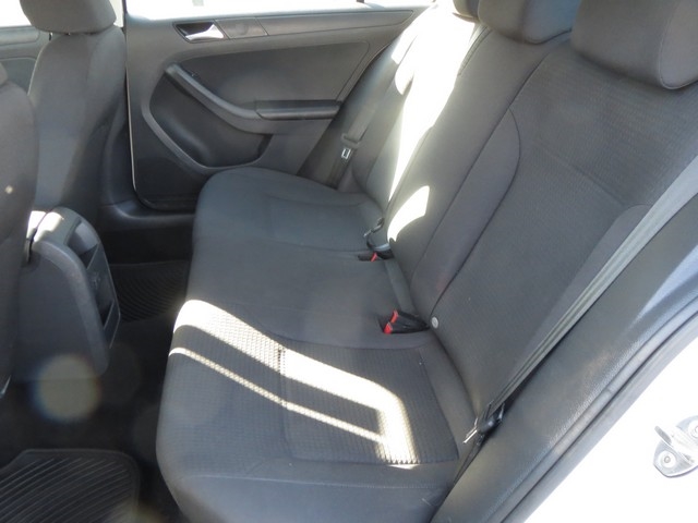 2016 Volkswagen Jetta S photo 4