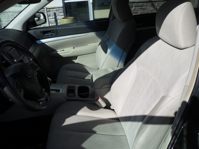 Subaru Outback 4dr Wgn H4 Auto 2.5i Premium 2014 Subaru Outback 4dr Wgn H4 Auto 2.5i Premium 2014