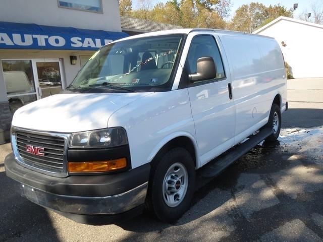 GMC Savana Cargo Van  2018