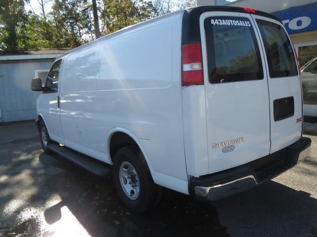 GMC Savana Cargo Van  2018
