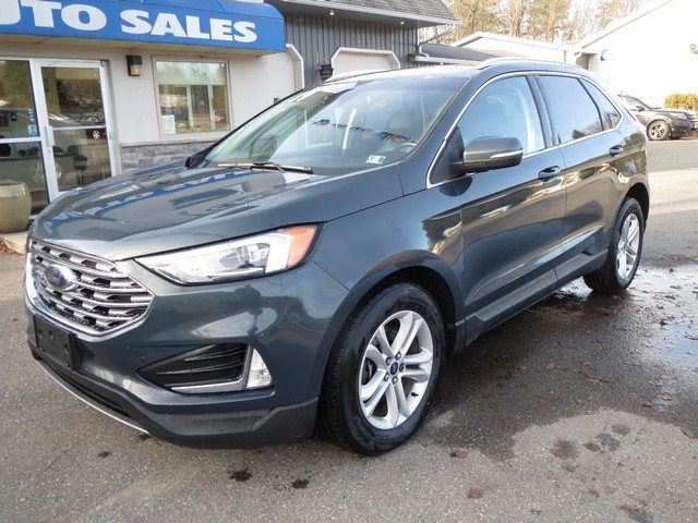 2019 Ford Edge SEL photo 3