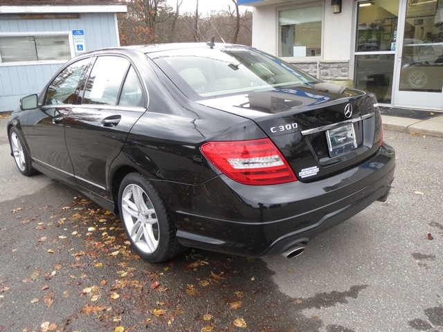 2012 Mercedes Benz C 300 4MATIC photo 2