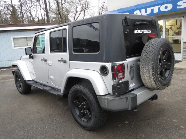 Jeep Wrangler Unlimited 4WD 4dr Sahara 2009