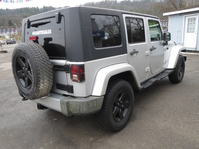 Jeep Wrangler Unlimited 4WD 4dr Sahara 2009