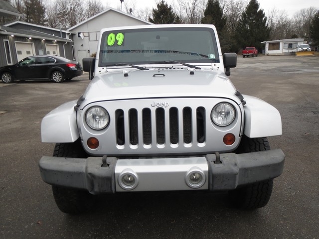 Jeep Wrangler Unlimited 4WD 4dr Sahara 2009