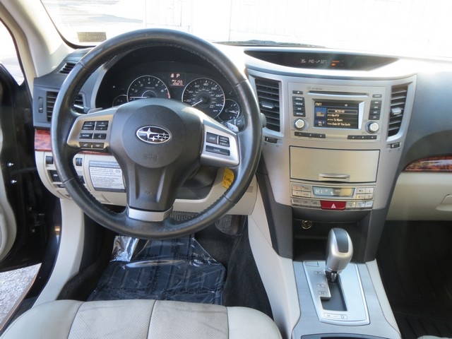 Subaru Legacy 4dr Sdn H4 Auto 2.5i Limited 2012