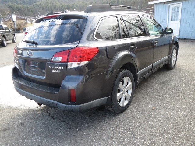 Subaru Outback 4dr Wgn H4 Auto 2.5i Limited 2011
