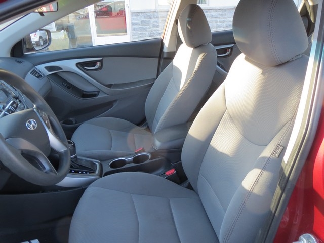 Hyundai Elantra  2016