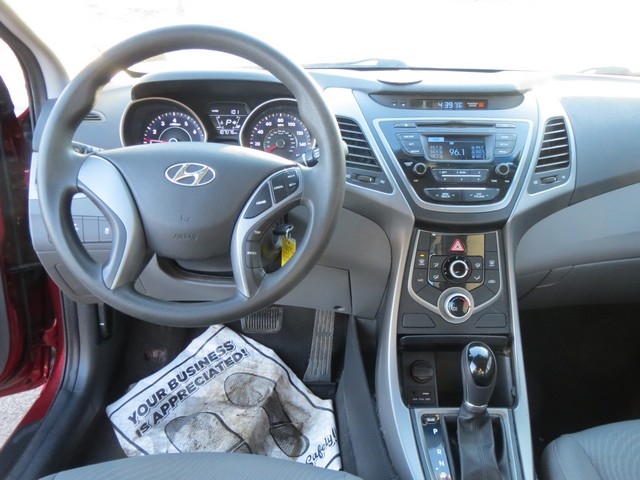 Hyundai Elantra  2016