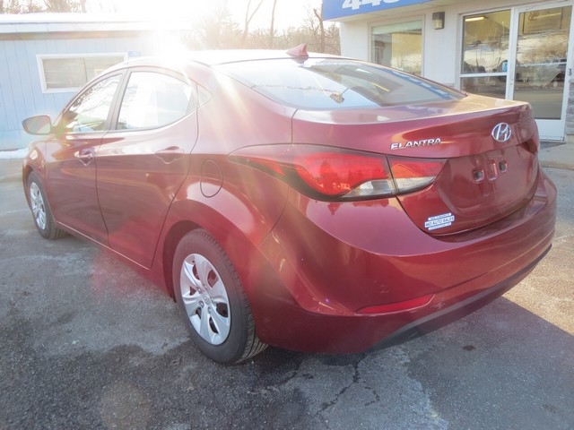 Hyundai Elantra  2016