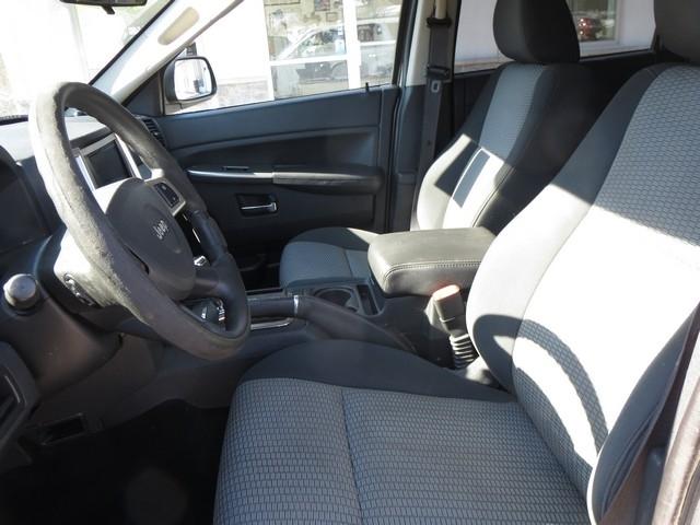 Jeep Grand Cherokee 4WD 4dr Laredo 2010