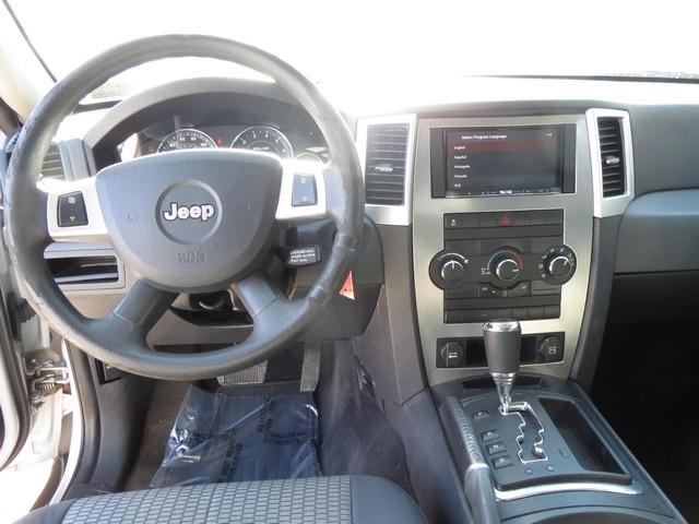 Jeep Grand Cherokee 4WD 4dr Laredo 2010