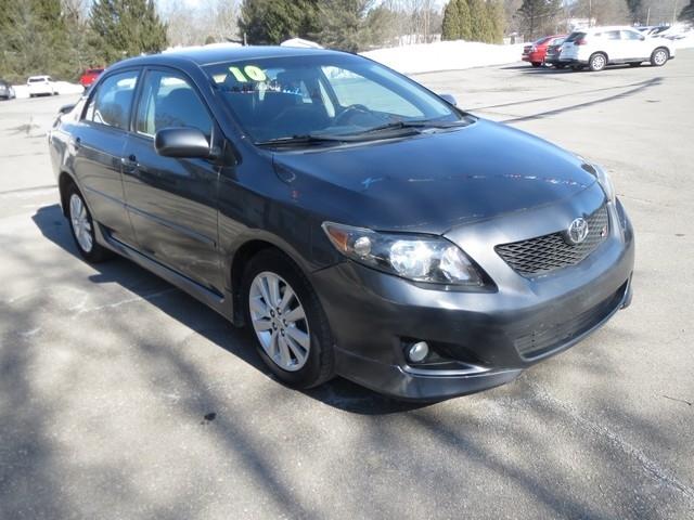 Toyota Corolla  2010