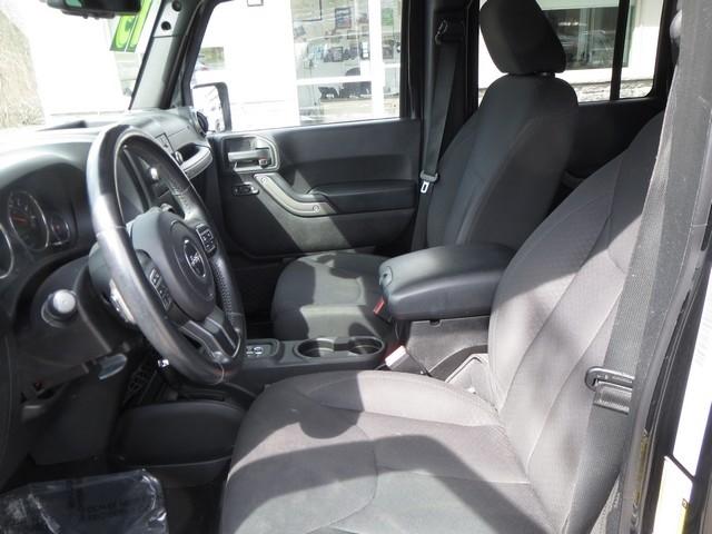 Jeep Wrangler Unlimited 4WD 4dr Sport 2015