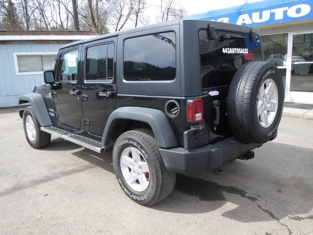 Jeep Wrangler Unlimited 4WD 4dr Sport 2015