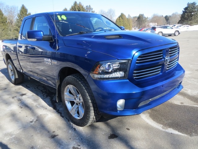 RAM 1500 4WD Quad Cab 140.5" Sport 2014