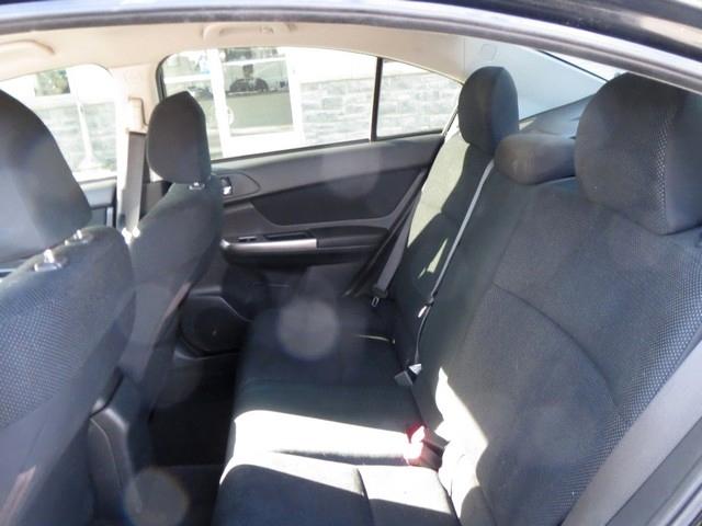 Subaru Impreza Sedan 4dr CVT 2.0i Premium 2016