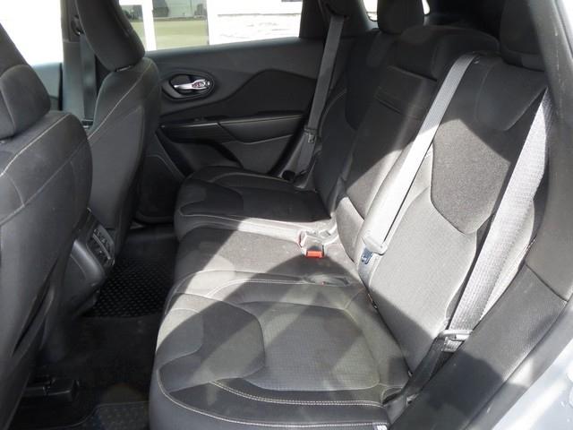 Jeep Cherokee 4WD 4dr Latitude Altitude 2015